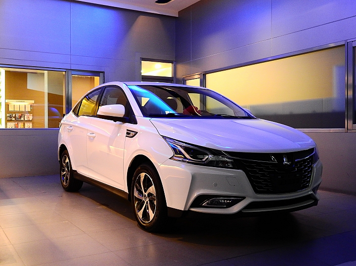 第一台Luxgen S3開箱文