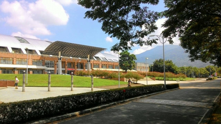 雲淡風輕騎車去~國立屏東科技大學校區