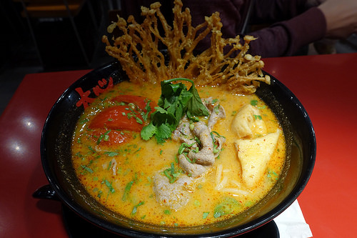 【食記】台中勤美誠品。大心新泰式麵食