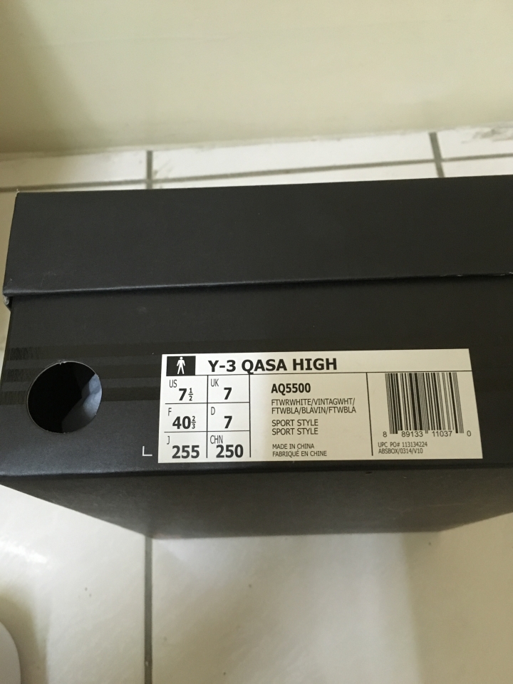 請幫我驗鞋Y3 QASA HIGH 謝謝