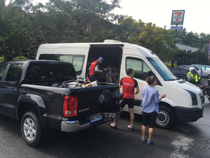 我的Amarok與哈鐵人一起攻上武嶺