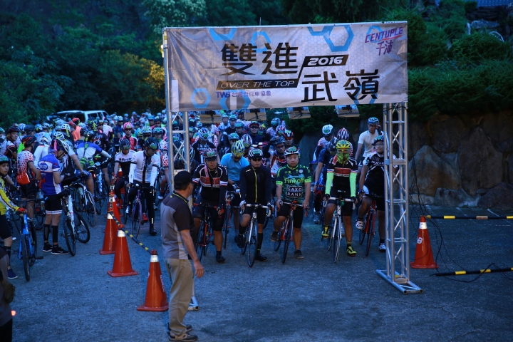 2016  6/18 雙進武嶺之西進武嶺 車手照片分享