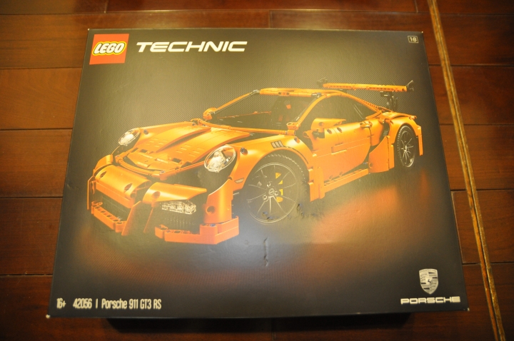 [ LEGO Technic ]  Porsche 911 GT3 RS 開箱