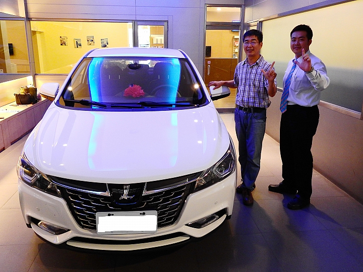 第一台Luxgen S3開箱文