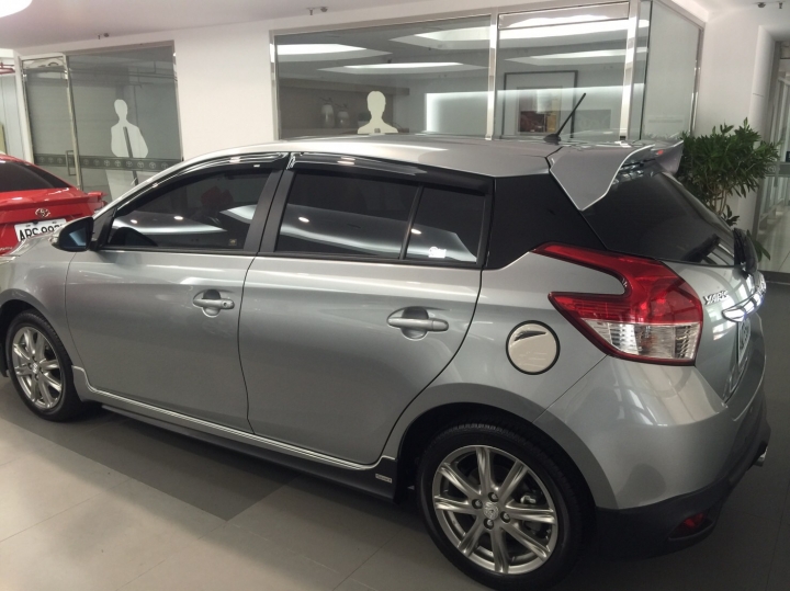 Yaris S+ 星燦灰開箱