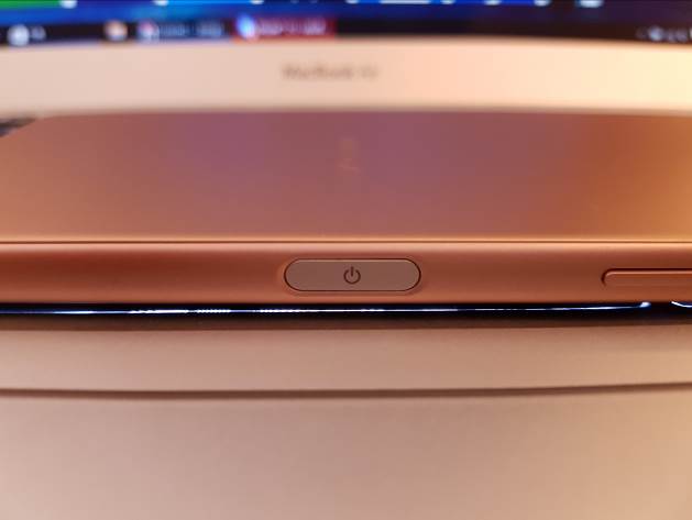[開箱] Sony Xperia X玫瑰金 中價位旗艦享受