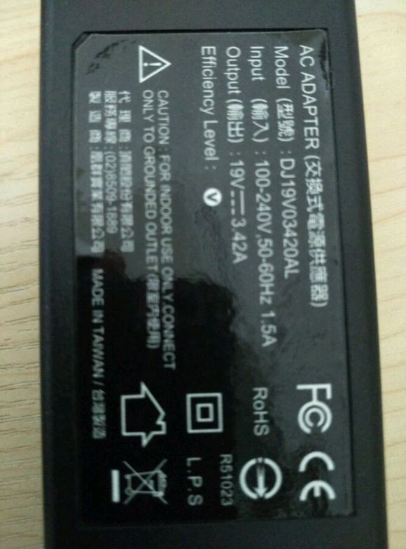 電腦不停當機，煩請高人相助。