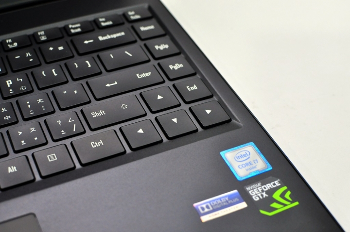 GIGABYTE Aero 14，電競，商務結合於一身的遊戲商務機