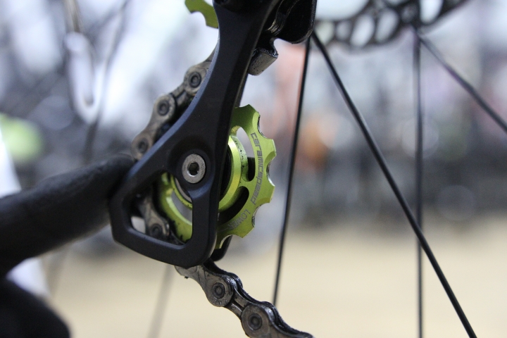 【軟腳貓測試】GIANT Defy adv 1 + CeramicSpeed 培林