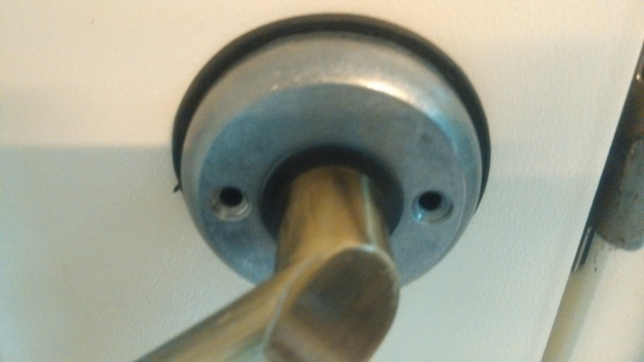 DIY 治水平門鎖 不舉 ~ 彈簧更換