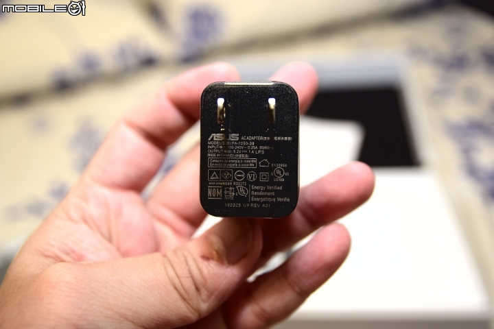 [開箱] 搭載MTK四核心處理器 ASUS ZenPad 10 Z300M玫瑰金