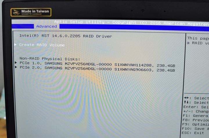GIGABYTE Aero 14，NVMe SSD組RAID0的教學與測試