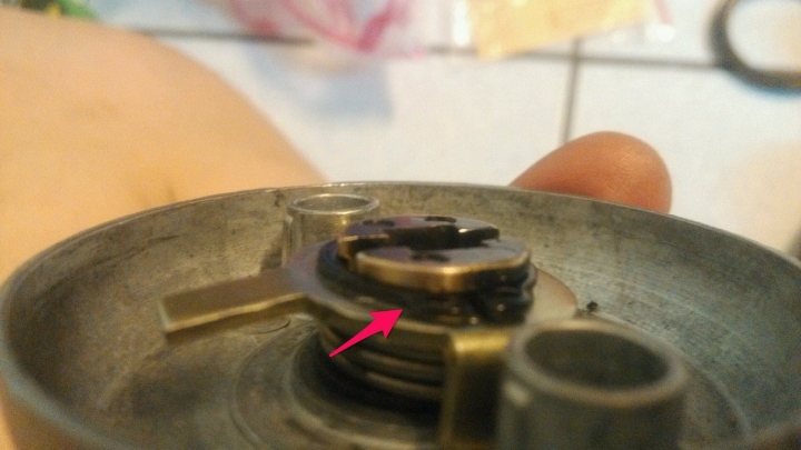 DIY 治水平門鎖 不舉 ~ 彈簧更換