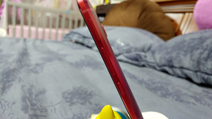 久違的HTC  夕光紅 10  開箱