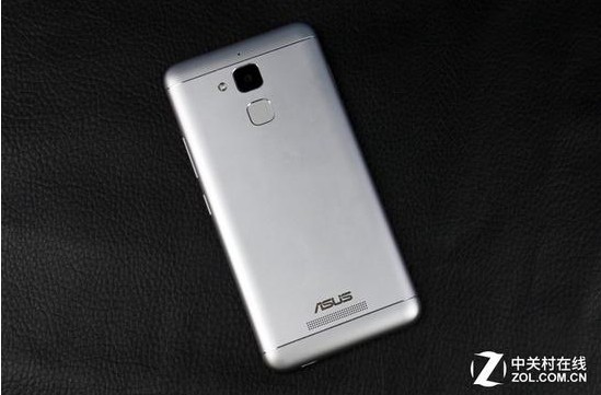 Asus這支手機有點像小米阿~