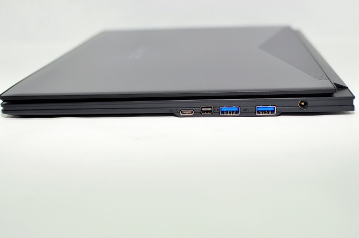 GIGABYTE Aero 14，電競，商務結合於一身的遊戲商務機