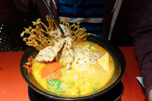 【食記】台中勤美誠品。大心新泰式麵食