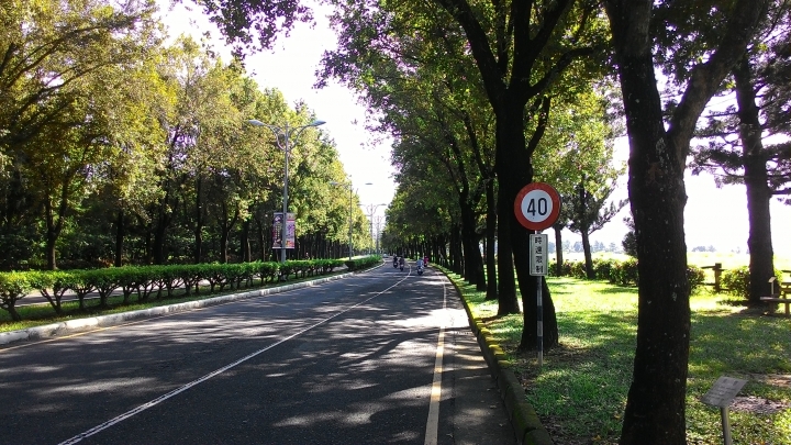 雲淡風輕騎車去~國立屏東科技大學校區