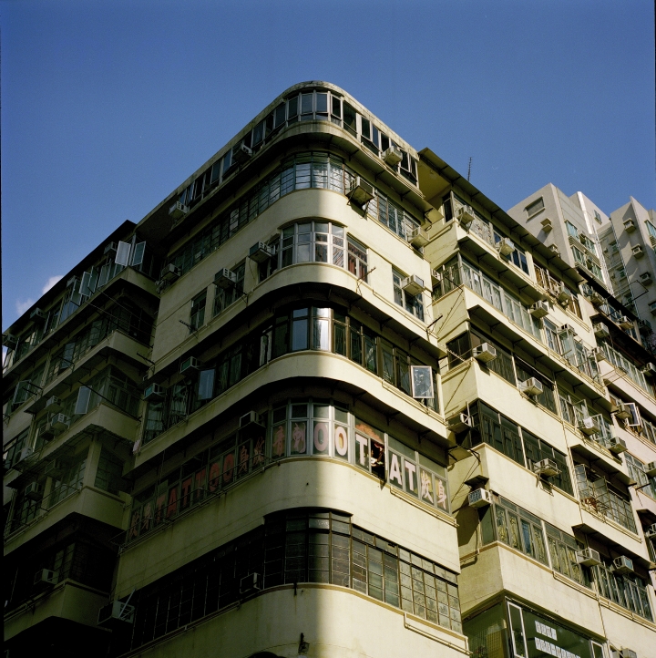 大家好，初來之第一貼(Bronica S2)