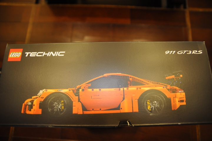 [ LEGO Technic ]  Porsche 911 GT3 RS 開箱