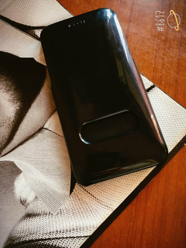 歐嚕嚕兩面都保護 手機殼 開箱~~~