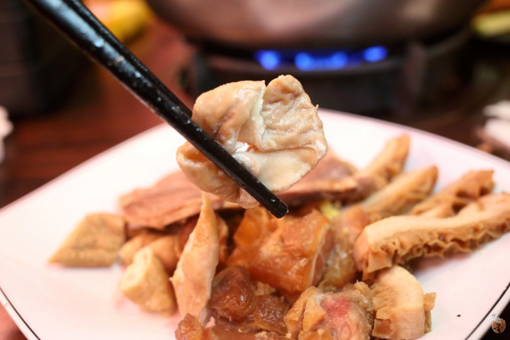 [桃園]中壢雍殿鴛鴦麻辣鍋,吃到飽的頂級食材,濃郁的火鍋湯頭  by蛋拔
