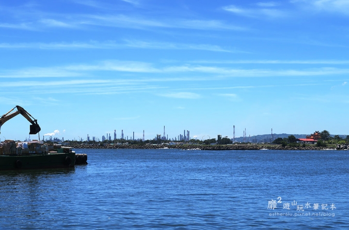 屏東~東港黑鮪魚季 崁頂公園賞蓮 華僑市場吃黑鮪魚 東隆宮 大鵬灣國家風景區 鵬灣跨海大橋