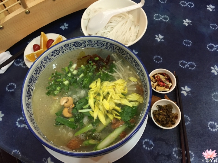 【中國・昆明・2016】橋香園-過橋米線(翠湖店）