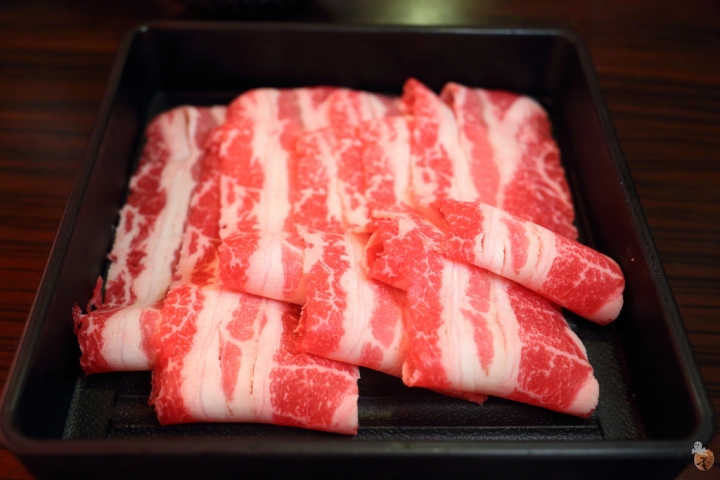 [桃園]中壢雍殿鴛鴦麻辣鍋,吃到飽的頂級食材,濃郁的火鍋湯頭  by蛋拔