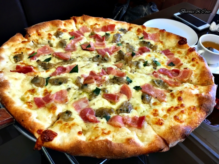 Big Boyz Pizza南京復興美式披薩、擁有多項證照的披薩師(捷運南京復興站)