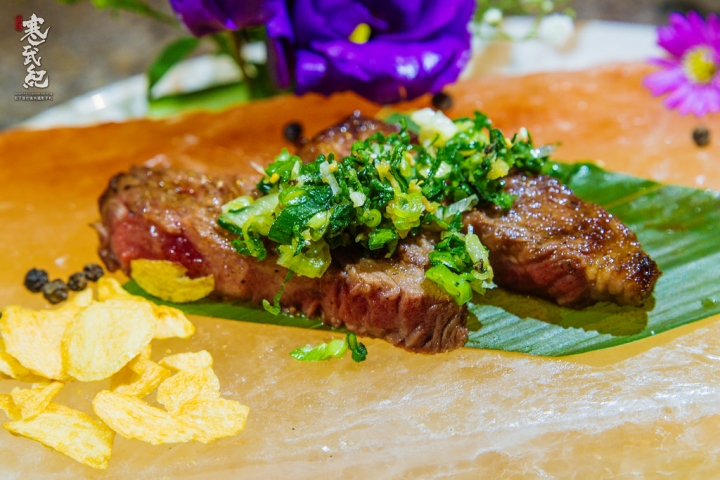 Topfire 頂焰精肉小酒館‧市民大道｜精緻無菜單料理的究極進化‧小包子超感動生日派對！