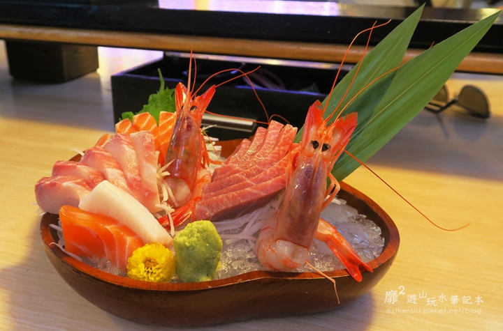 屏東~東港黑鮪魚季 崁頂公園賞蓮 華僑市場吃黑鮪魚 東隆宮 大鵬灣國家風景區 鵬灣跨海大橋