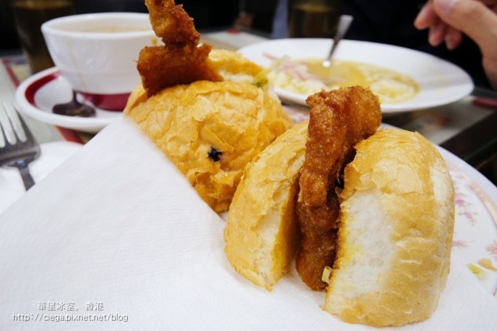 【香港│旺角美食】華星冰室✈傳統港式早餐組合、滑嫩炒蛋很厲害│港星環繞的冰室，連陳奕迅都大力推薦