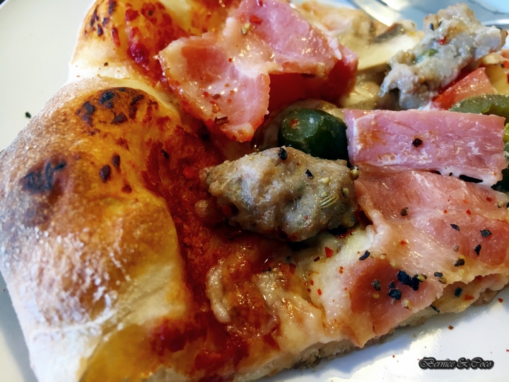 Big Boyz Pizza南京復興美式披薩、擁有多項證照的披薩師(捷運南京復興站)