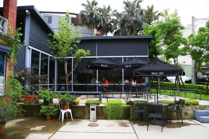 [桃園中壢]House+Cafe法式鄉村料理 - 百年紅樓與現代的交會 再訪