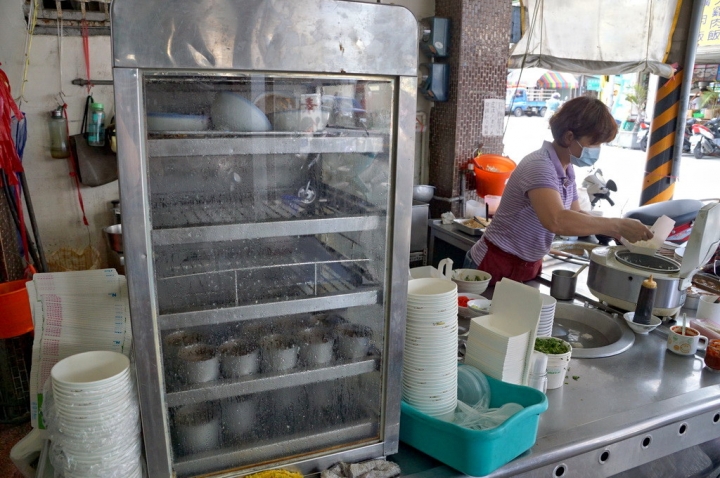 [台南][善化區] 中興路 無名筒仔米糕、肉燥飯、肉焿