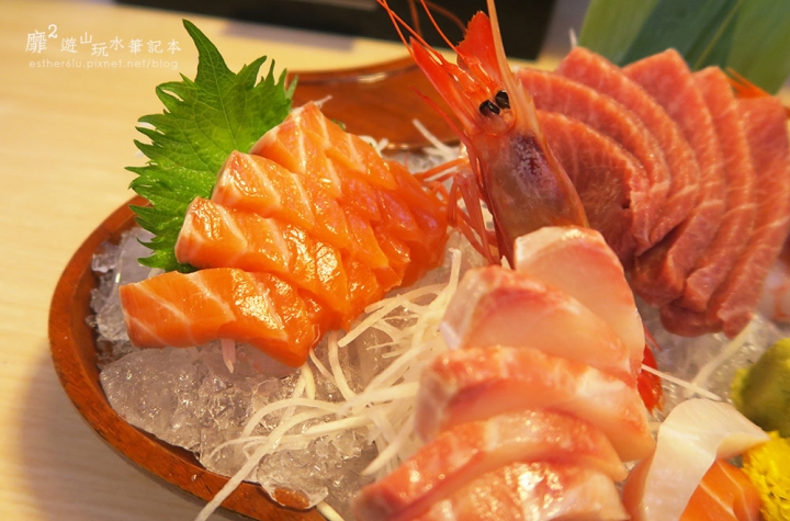 屏東~東港黑鮪魚季 崁頂公園賞蓮 華僑市場吃黑鮪魚 東隆宮 大鵬灣國家風景區 鵬灣跨海大橋