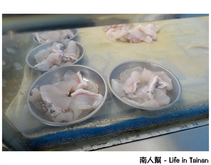 【台南南區-美食】龍膽石斑魚湯│鱸魚湯│肉燥飯│深海魚套餐 ~~ 文南森深海鮮魚湯