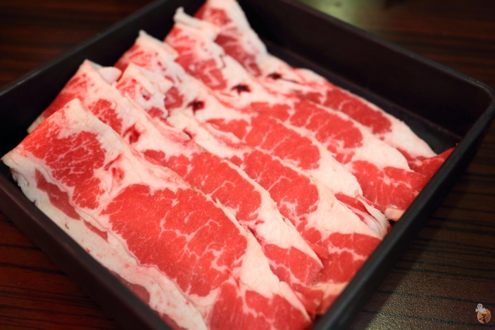 [桃園]中壢雍殿鴛鴦麻辣鍋,吃到飽的頂級食材,濃郁的火鍋湯頭  by蛋拔