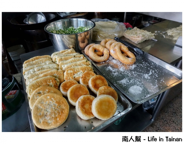 【台南市北區-美食】台式早午餐│燒餅油條.豆漿.蛋餅.酥餅等~~生哥豆漿店