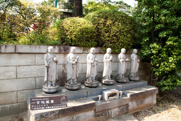 【景點。遊記】東京 大塚 護國寺 一言地藏尊 傳說中的許一個心願等靈驗