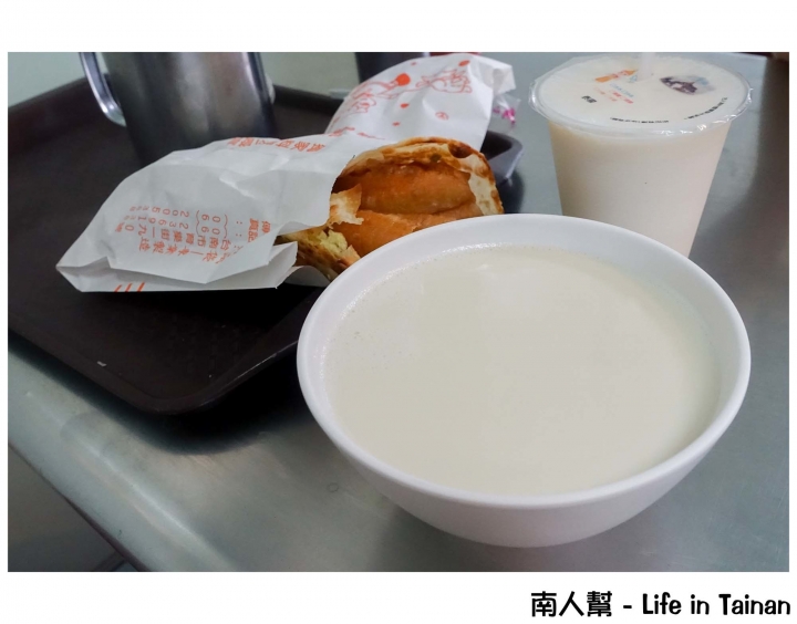 【台南市北區-美食】台式早午餐│燒餅油條.豆漿.蛋餅.酥餅等~~生哥豆漿店