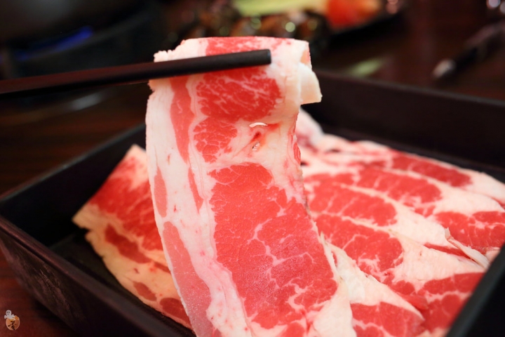 [桃園]中壢雍殿鴛鴦麻辣鍋,吃到飽的頂級食材,濃郁的火鍋湯頭  by蛋拔