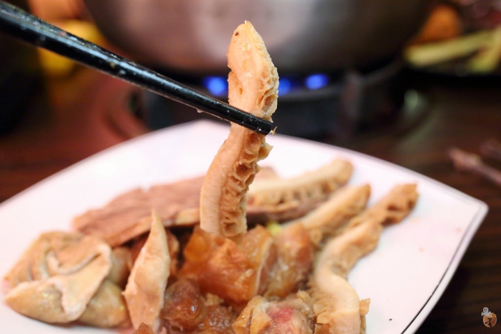 [桃園]中壢雍殿鴛鴦麻辣鍋,吃到飽的頂級食材,濃郁的火鍋湯頭  by蛋拔