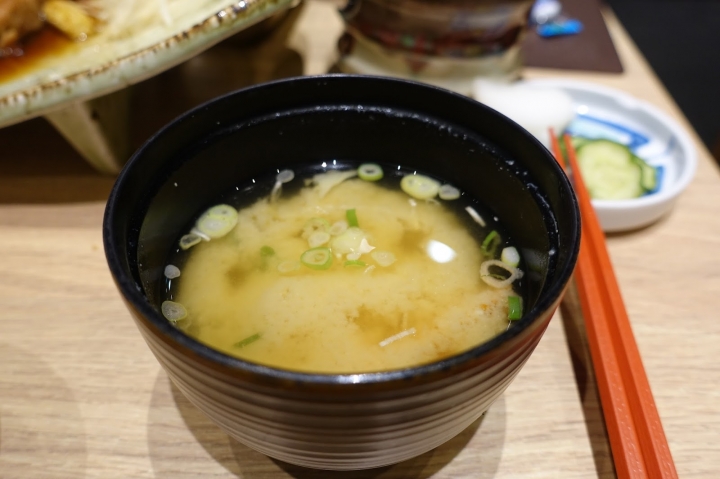 [食記] 伊勢路-勝勢日式豬排。季節蔬菜香煎厚切里肌豬排(SOGO復興館)