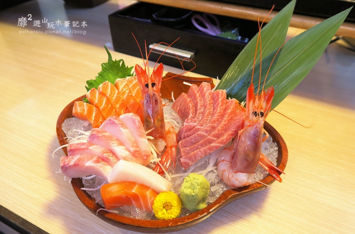 屏東~東港黑鮪魚季 崁頂公園賞蓮 華僑市場吃黑鮪魚 東隆宮 大鵬灣國家風景區 鵬灣跨海大橋