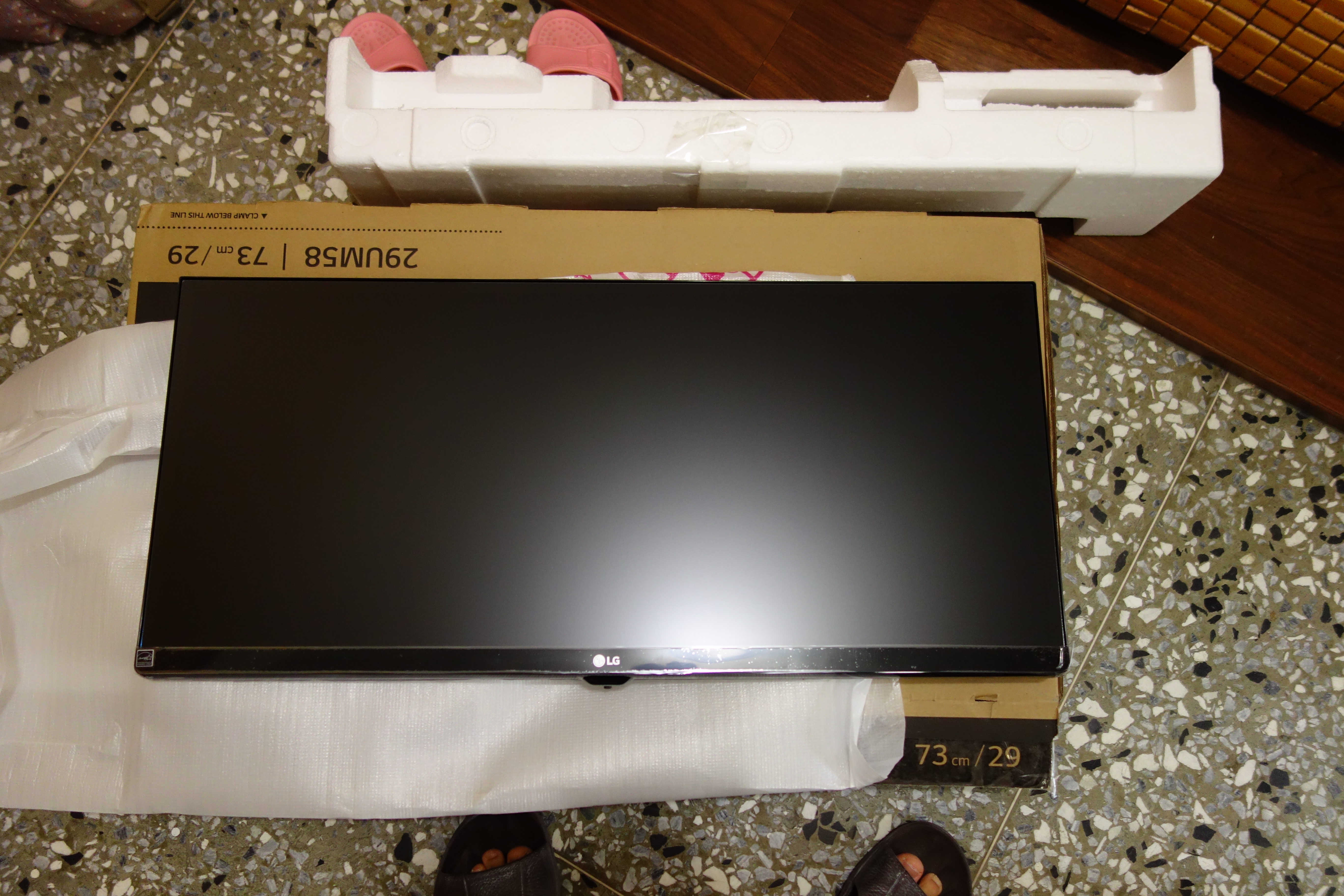 lg29um58-p-mobile01