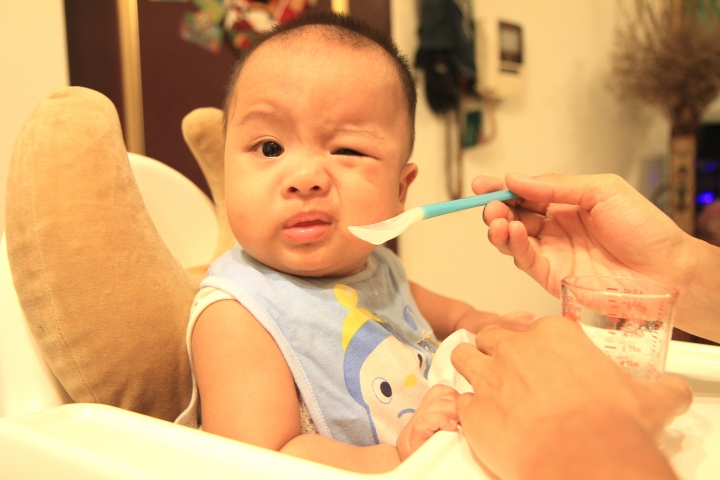 小小背包客闖江湖 (連載中)