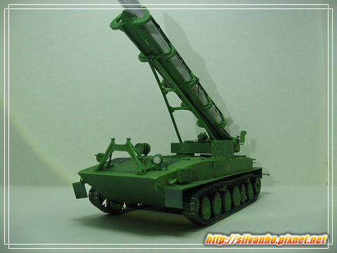紙模 - Luna 2p16火箭裝甲車