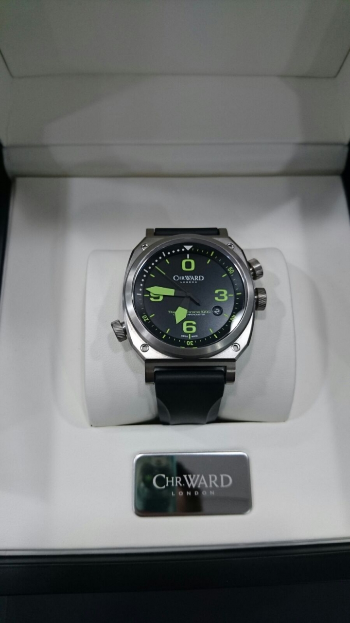 [ 開箱 ] 人生第一隻 1000M 手錶 Christopher Ward
